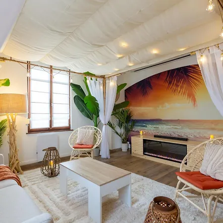 Apartamento La Paillote Strasbourgeoise - Ciel étoilé - Bord De - Parking Gratuit - Vidéoprojecteur - Lit Rond *