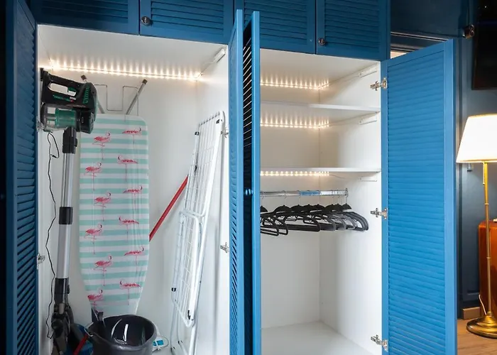 Cathyvoyages - Ciel Etoile - Bord De - Parking Gratuit - Videoprojecteur - Lit Rond - La Paillote Strasbourgeoise Apartment