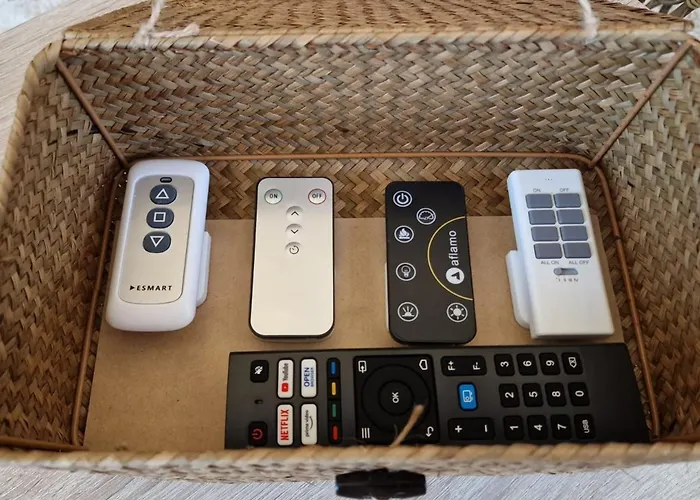 Cathyvoyages - Ciel Etoile - Bord De - Parking Gratuit - Videoprojecteur - Lit Rond - La Paillote Strasbourgeoise Apartment Straßburg