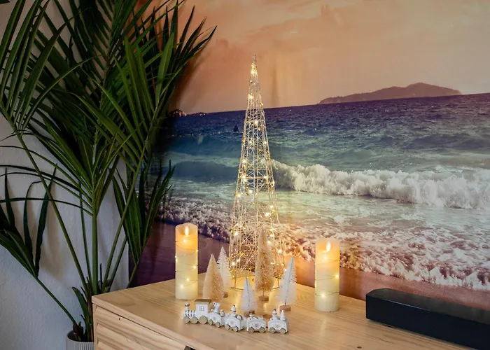 Cathyvoyages - Ciel Etoile - Bord De - Parking Gratuit - Videoprojecteur - Lit Rond - La Paillote Strasbourgeoise *