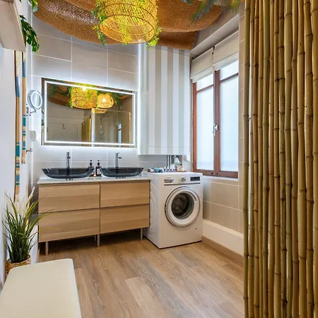 דירה Cathyvoyages - Ciel Etoile - Bord De - Parking Gratuit - Videoprojecteur - Lit Rond - La Paillote Strasbourgeoise